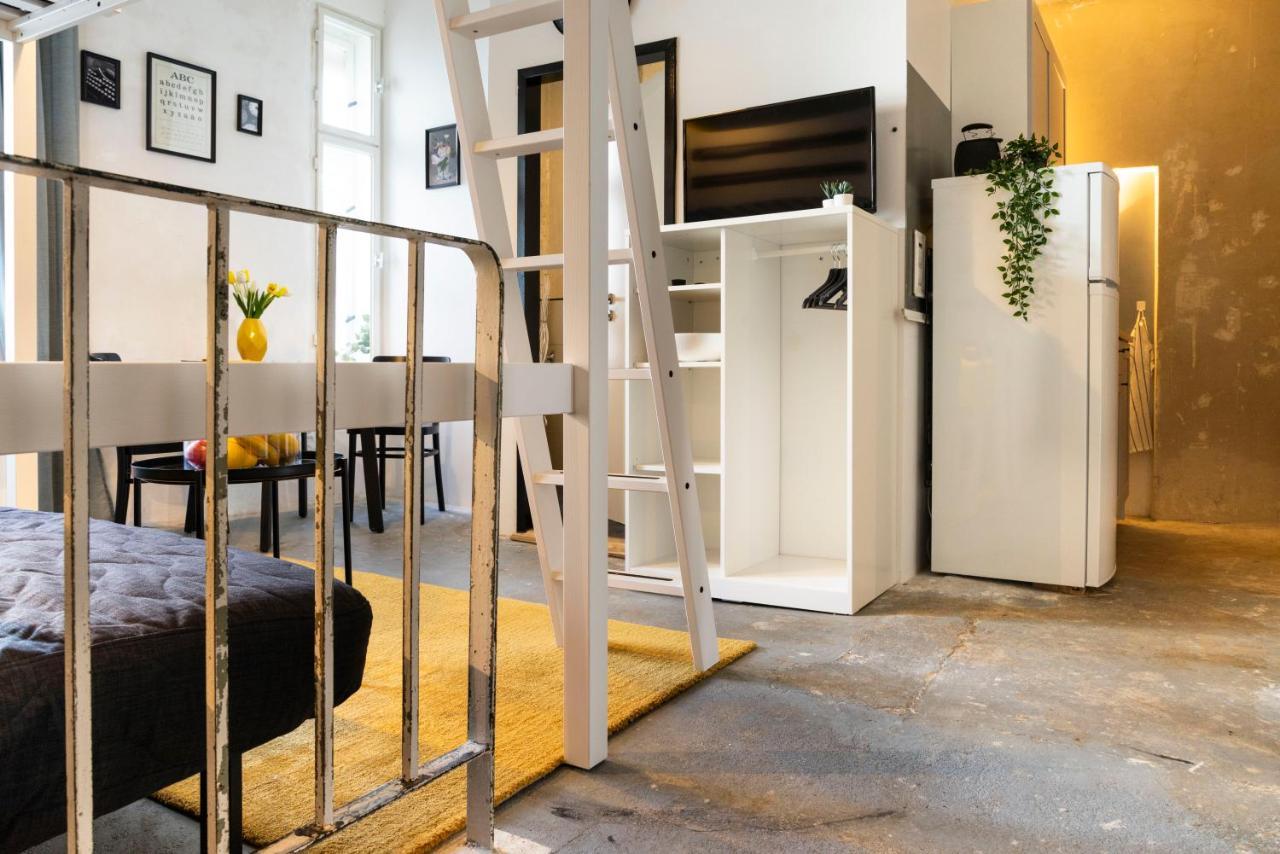 Shabby Chic Apartment +Freshly Furnished +Self Check-In Berlijn Buitenkant foto